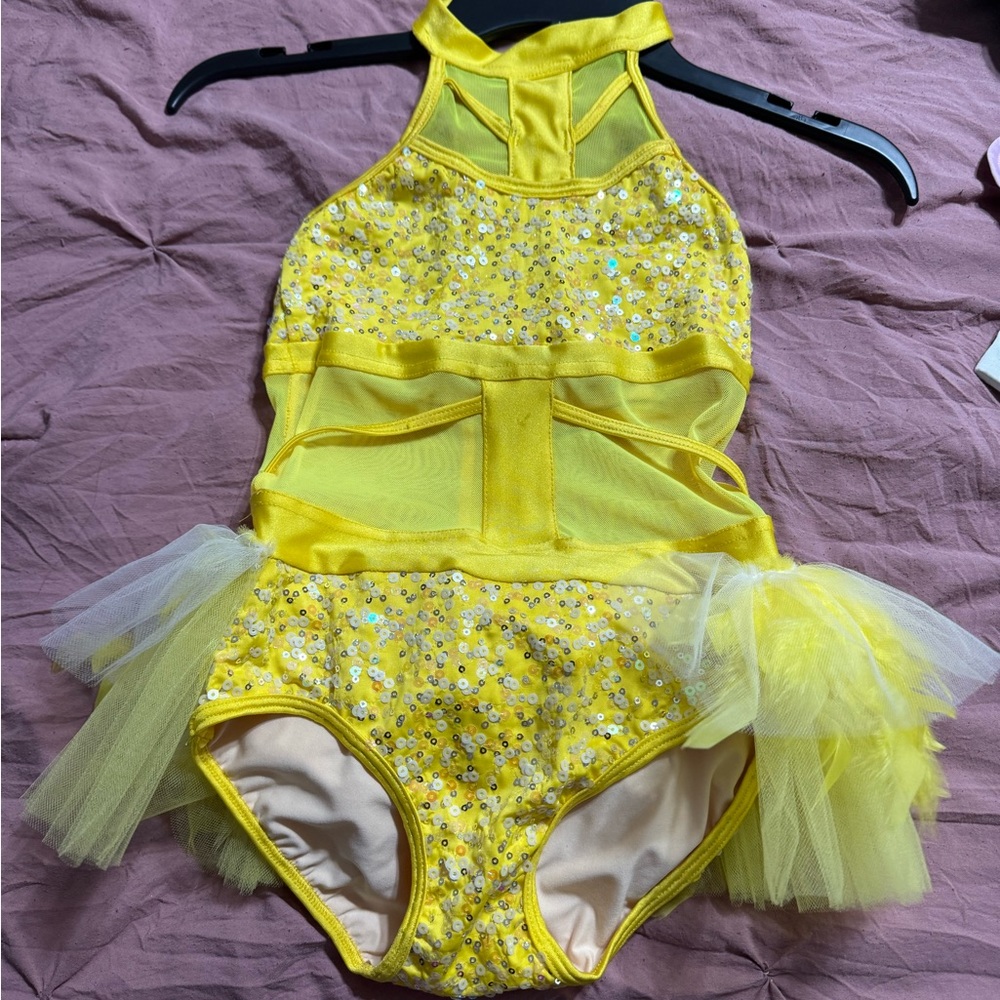 Reverence YM Yellow costume w feathers